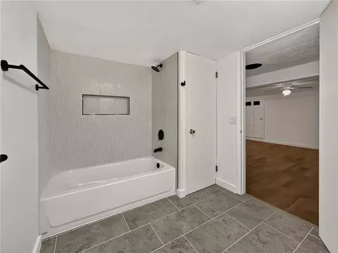 Bath - 1434 E 6th St, Bethlehem City, PA 18020 photo 5 of 5