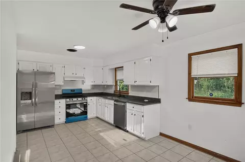 Kitchen - 1434 E 6th St, Bethlehem City, PA 18020 photo 2 of 2
