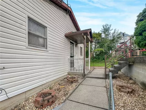 Exterior - 1434 E 6th St, Bethlehem City, PA 18020 photo 7 of 24