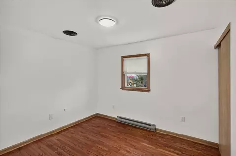 Bedroom - 1434 E 6th St, Bethlehem City, PA 18020 photo 1 of 12