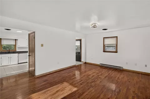 Living - 1434 E 6th St, Bethlehem City, PA 18020 photo 2 of 7