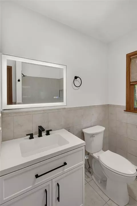 Bath - 1434 E 6th St, Bethlehem City, PA 18020 photo 2 of 5