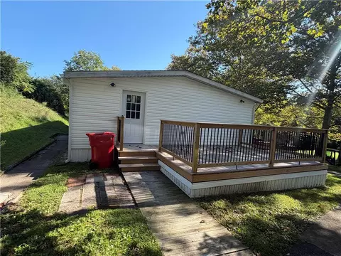 19 Springridge, Bath, PA 18014 photo 4