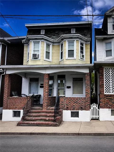 555 E Union St, Tamaqua, PA 18252