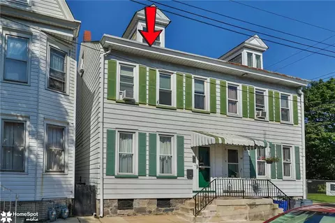 31 S 10th St, Easton, PA 18042
