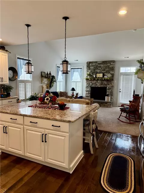 Kitchen - 6924 Cedar Dr, Bath, PA 18014 photo 5 of 5