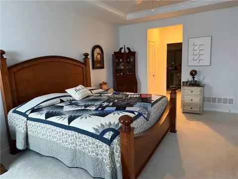 Bedroom - 6924 Cedar Dr, Bath, PA 18014 photo 2 of 3