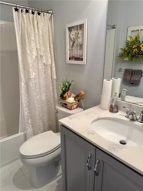 Bath - 6924 Cedar Dr, Bath, PA 18014 photo 3 of 3