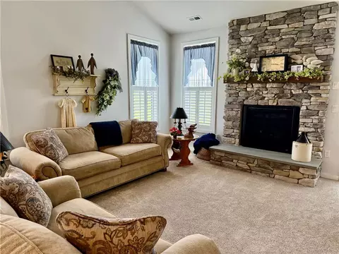 Living - 6924 Cedar Dr, Bath, PA 18014 photo 4 of 4