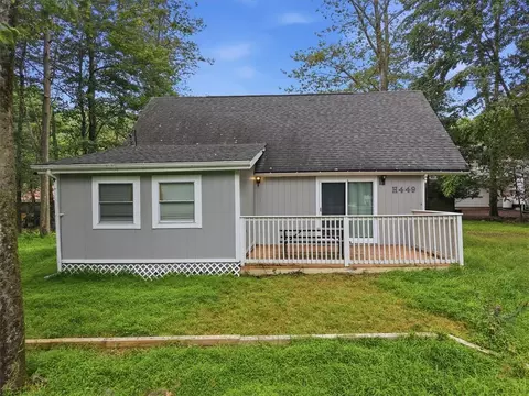 8919 Moose Ln, Coolbaugh Twp, PA 18466