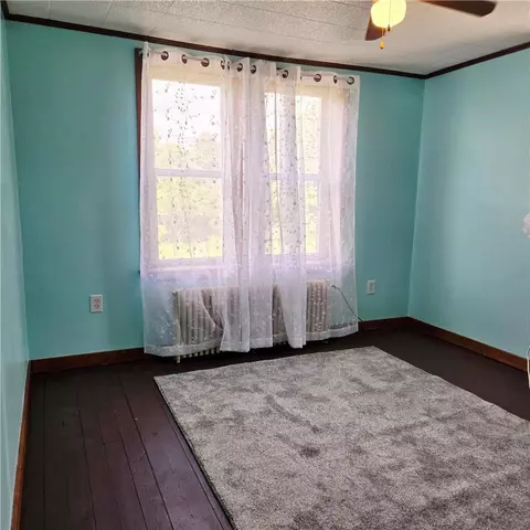 Bedroom - 10 Barto Rd, Barto, PA 19504 photo 2 of 2