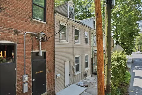 39 Delaware Dr, Easton, PA 18042