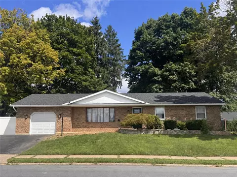 1432 Greenview, Bethlehem, PA 18018