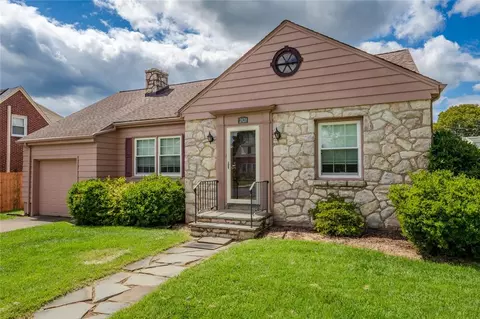 2121 Worthington Ave, Bethlehem, PA 18017
