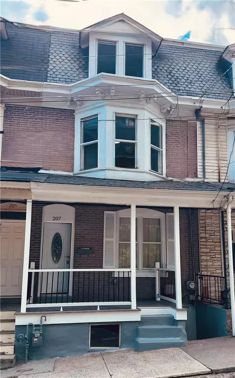 207 N George St, Pottsville, PA 17901