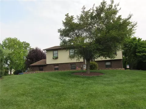 480 Mountain View Rd, Nazareth, PA 18064