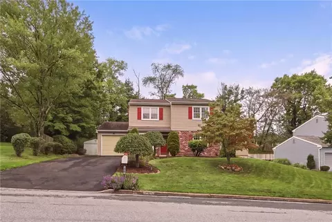 1963 Latta St, Allentown, PA 18104