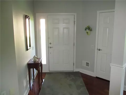 Entry Way - 1001 Honor Dr, Bethlehem, PA 18017 photo 1 of 5