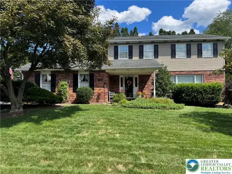 3360 Michigan Ct, Bethlehem, PA 18020