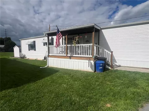 7418 Lincoln Ln, Trexlertown, PA 18087
