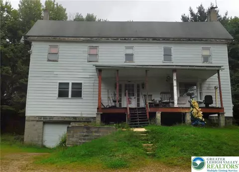 996 Greenwood St, Palmerton, PA 18071