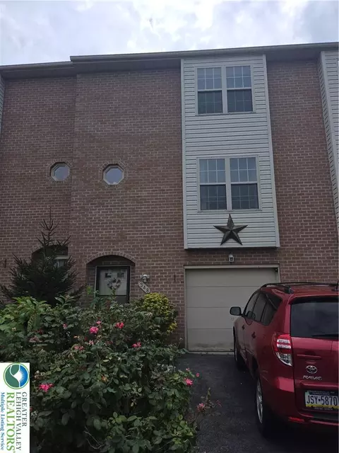 348 Moty Dr, Alburtis, PA 18011
