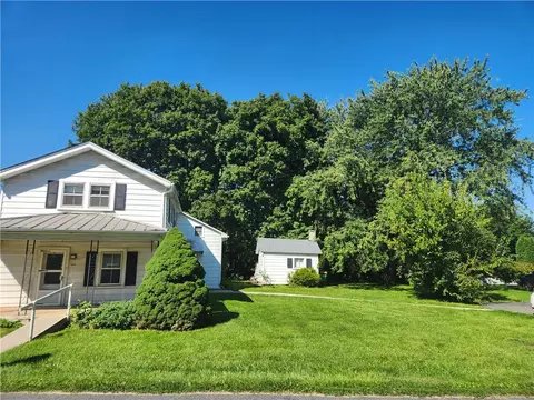 1464 S Krocks Rd, Wescosville, PA 18106