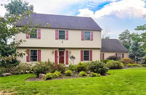 4454 Farm Dr, Allentown, PA 18104