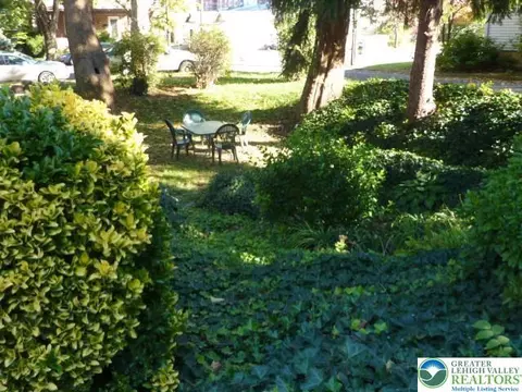 Exterior - 324 E Laurel St, Bethlehem, PA 18018 photo 6 of 12