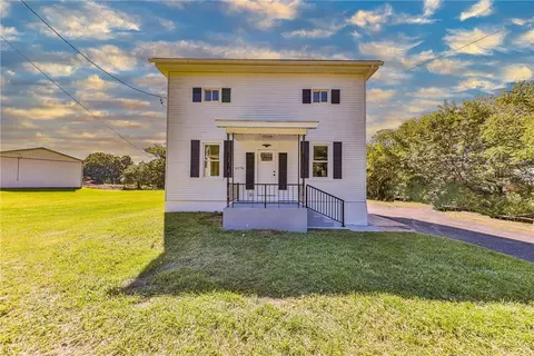 6176 Werleys Corner Rd, New Tripoli, PA 18066