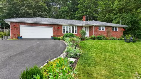 123 Donald Ave, Pottsville, PA 17901