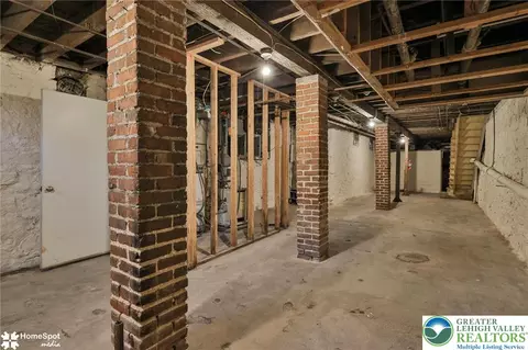 Entry Way - 512 E 4th St, Bethlehem, PA 18015 photo 12 of 14