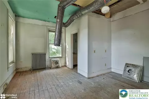 Bedroom - 512 E 4th St, Bethlehem, PA 18015 photo 10 of 16