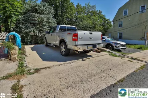 Exterior - 512 E 4th St, Bethlehem, PA 18015 photo 8 of 9