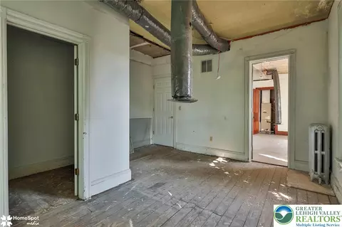 Bedroom - 512 E 4th St, Bethlehem, PA 18015 photo 11 of 16