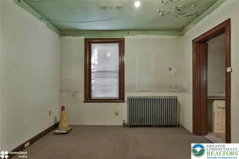 Bedroom - 512 E 4th St, Bethlehem, PA 18015 photo 2 of 16