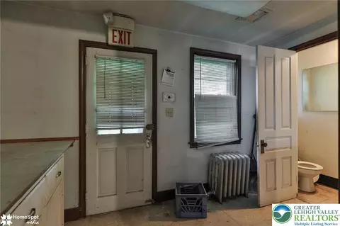 Entry Way - 512 E 4th St, Bethlehem, PA 18015 photo 4 of 14