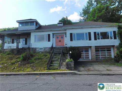 571 E Center St, Nesquehoning, PA 18240