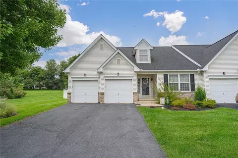 1325 Briarwood Ln, Easton, PA 18040