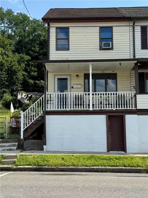 214 E Abbott St, Lansford, PA 18232