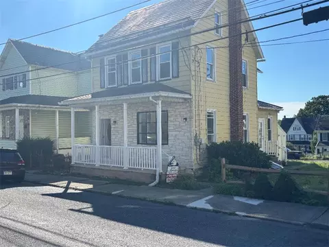 714 William St, Pen Argyl, PA 18072