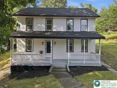 805 N Main St, Bangor, PA 18013