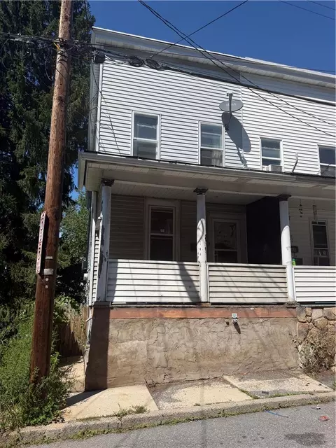 347 W Kline Ave, Lansford, PA 18232