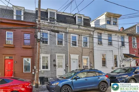 934 W Pine St, Allentown, PA 18102