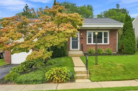 230 Pine St, Emmaus, PA 18049