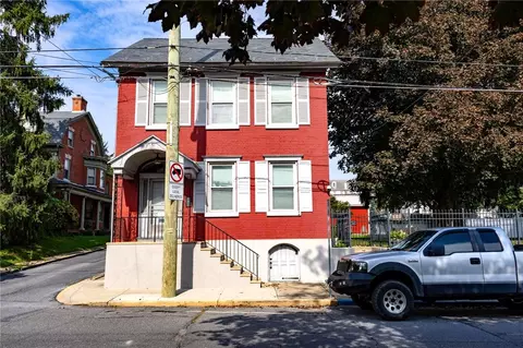 123 Front St, Catasauqua, PA 18032