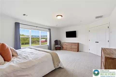 Bedroom - 1275 Keller Rd, Wind Gap, PA 18091 photo 7 of 7