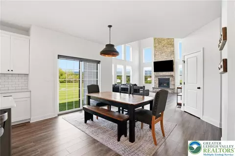 Dining - 1275 Keller Rd, Wind Gap, PA 18091 photo 1 of 2