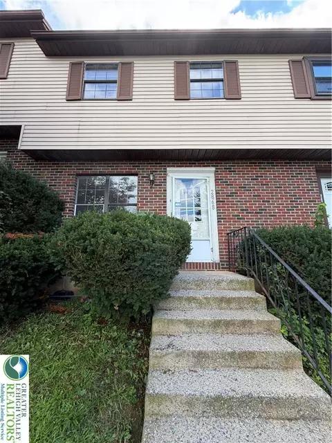 2868 Ithaca St, Allentown, PA 18103