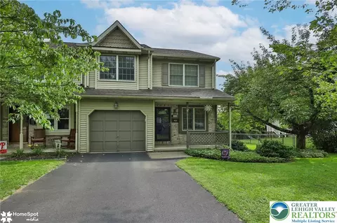 1233 Stanford Rd, Bethlehem, PA 18018